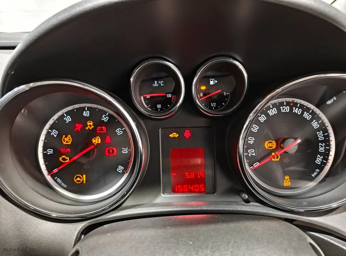 2014 Opel Astra – photo 12