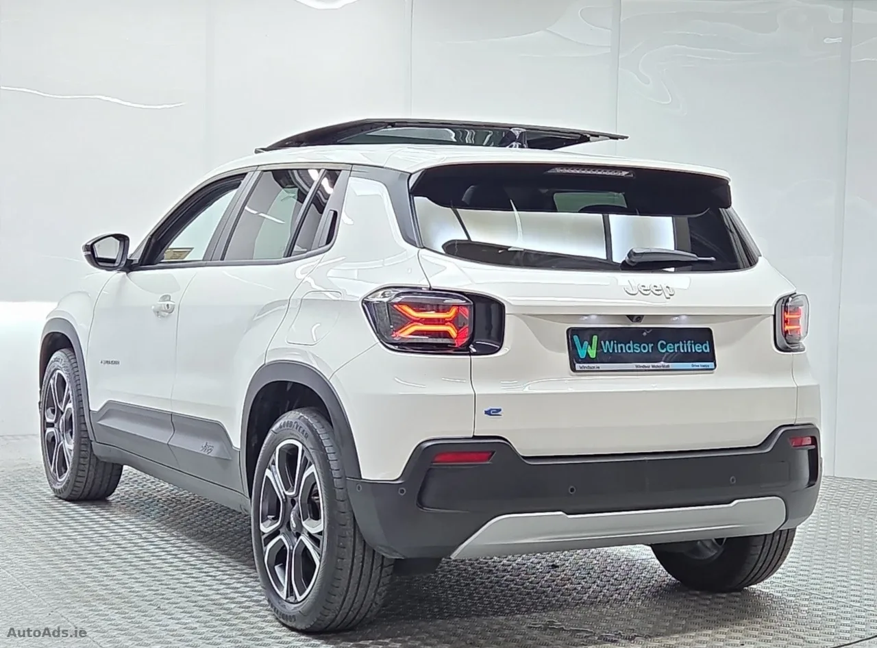 2025 Jeep Avenger – photo 13