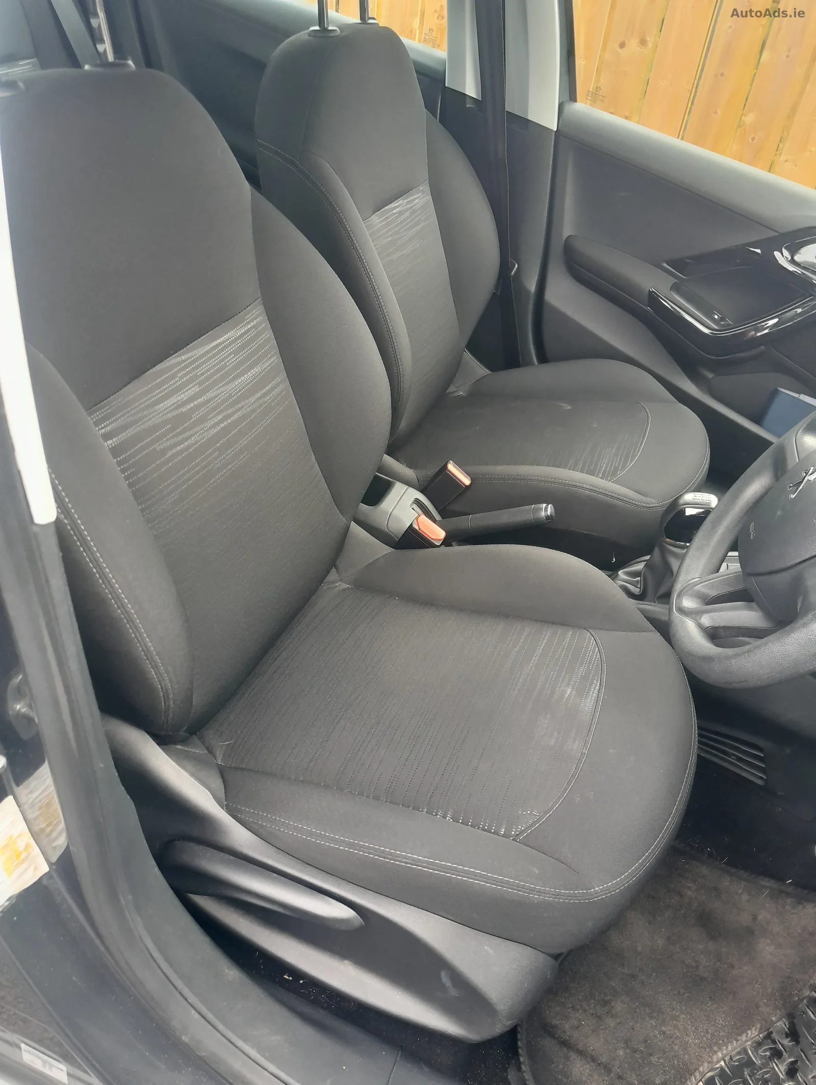 2015 Peugeot 208 – photo 8