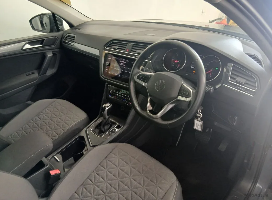 2023 Volkswagen Tiguan – photo 12