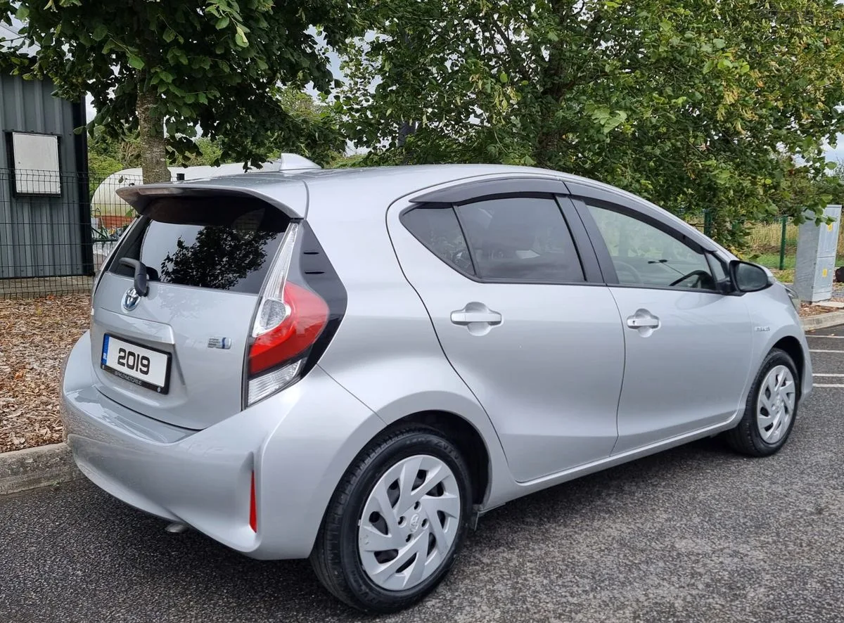 2019 Toyota Aqua – photo 10
