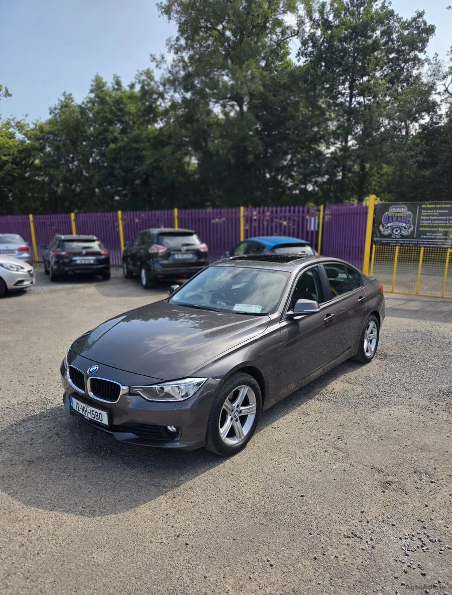 2012 BMW 3-Series – photo 12