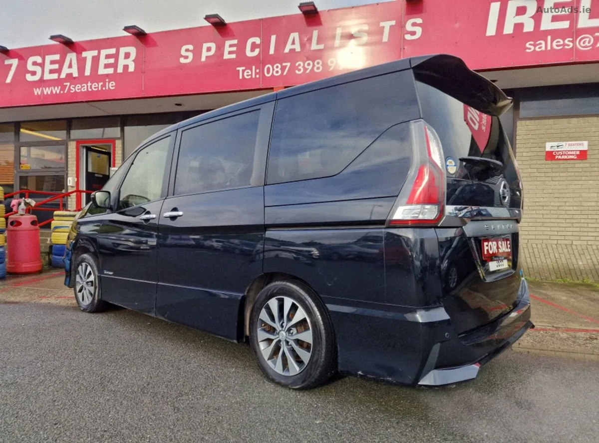 2017 Nissan Serena – photo 6