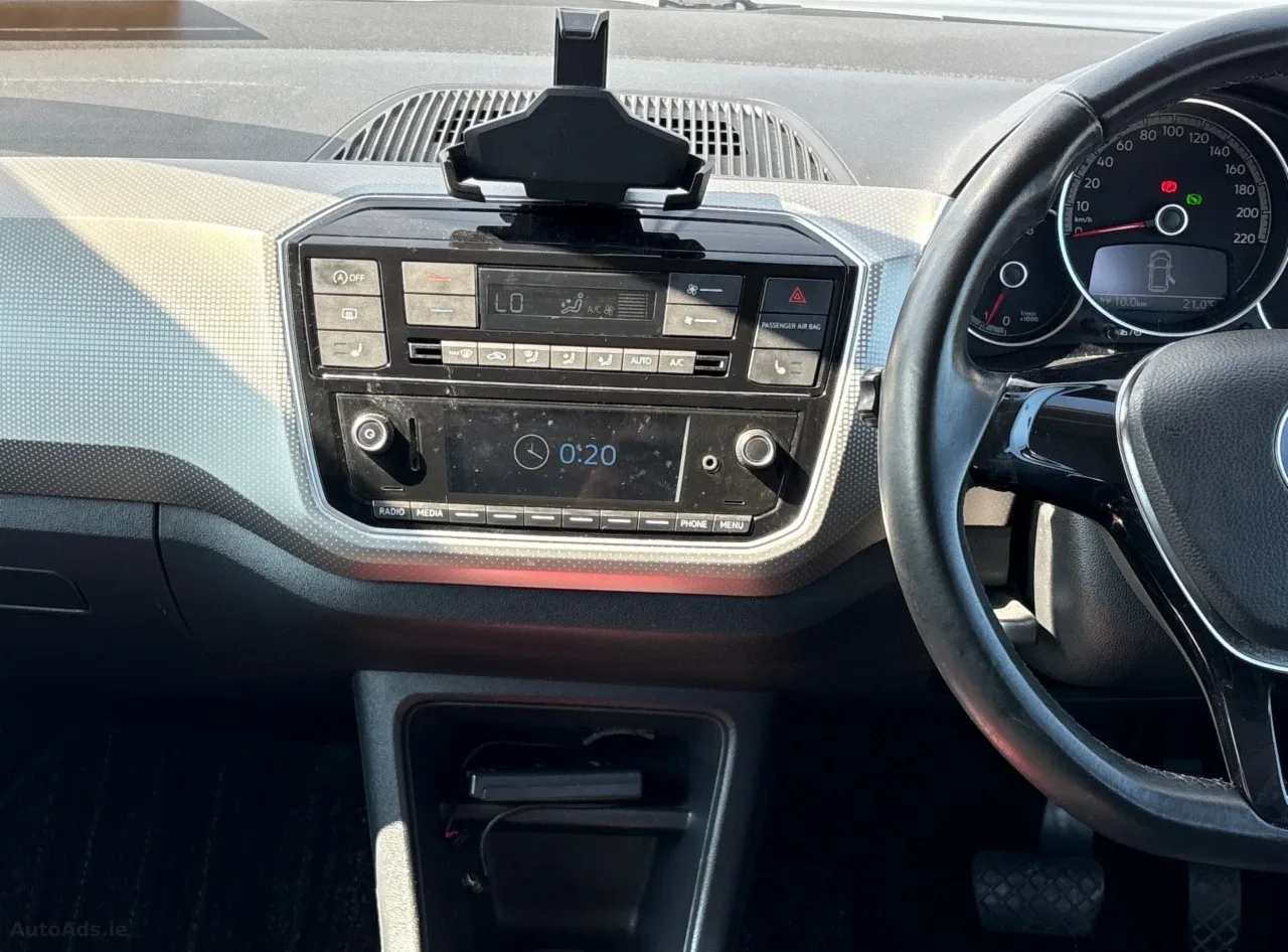 2019 Volkswagen up! – photo 11