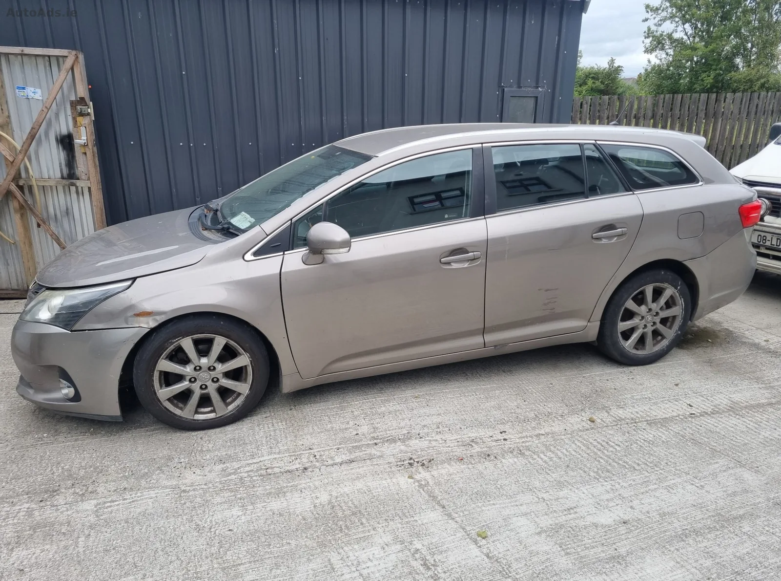 2015 Toyota Avensis