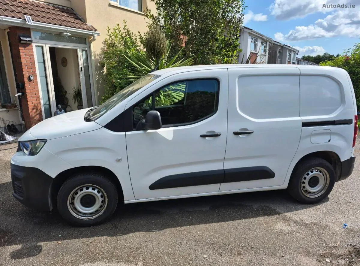 2021 Peugeot Partner