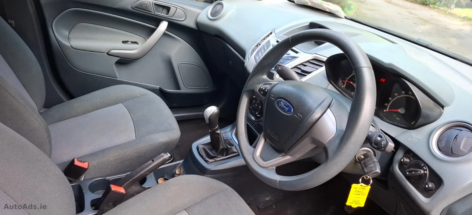 2011 Ford Fiesta – photo 10