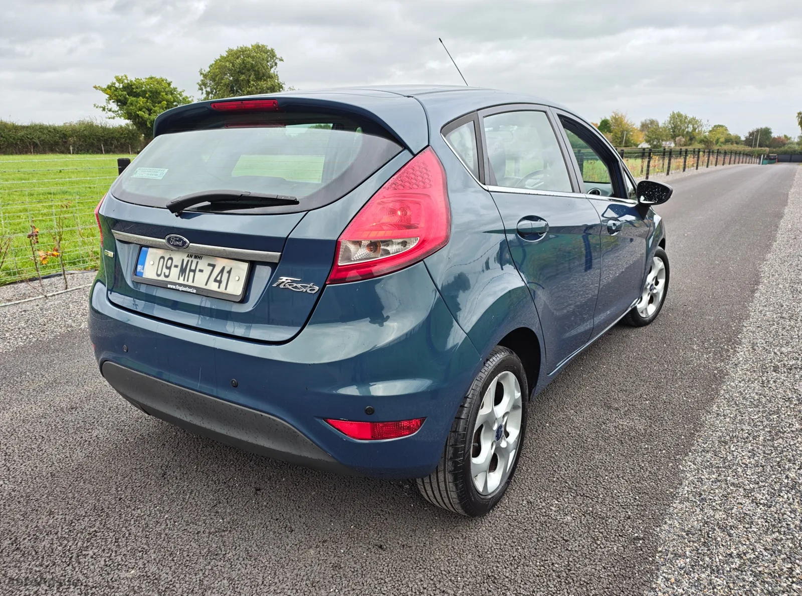 2009 Ford Fiesta – photo 3