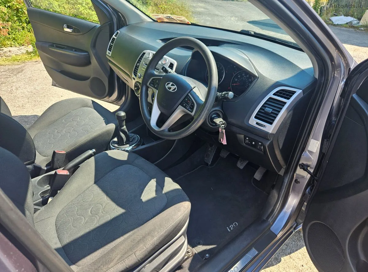 2012 Hyundai i20 – photo 15