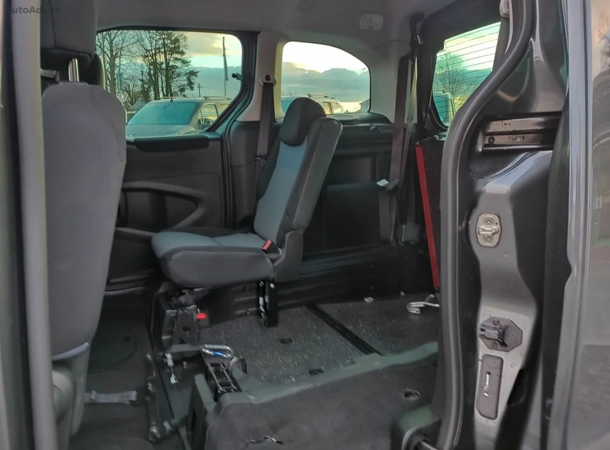 2017 Peugeot Partner – photo 11
