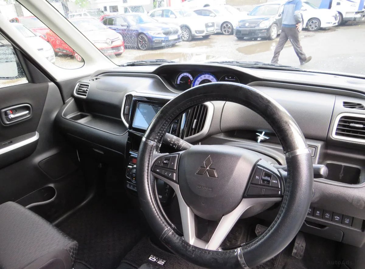 2017 Mitsubishi Delica – photo 14
