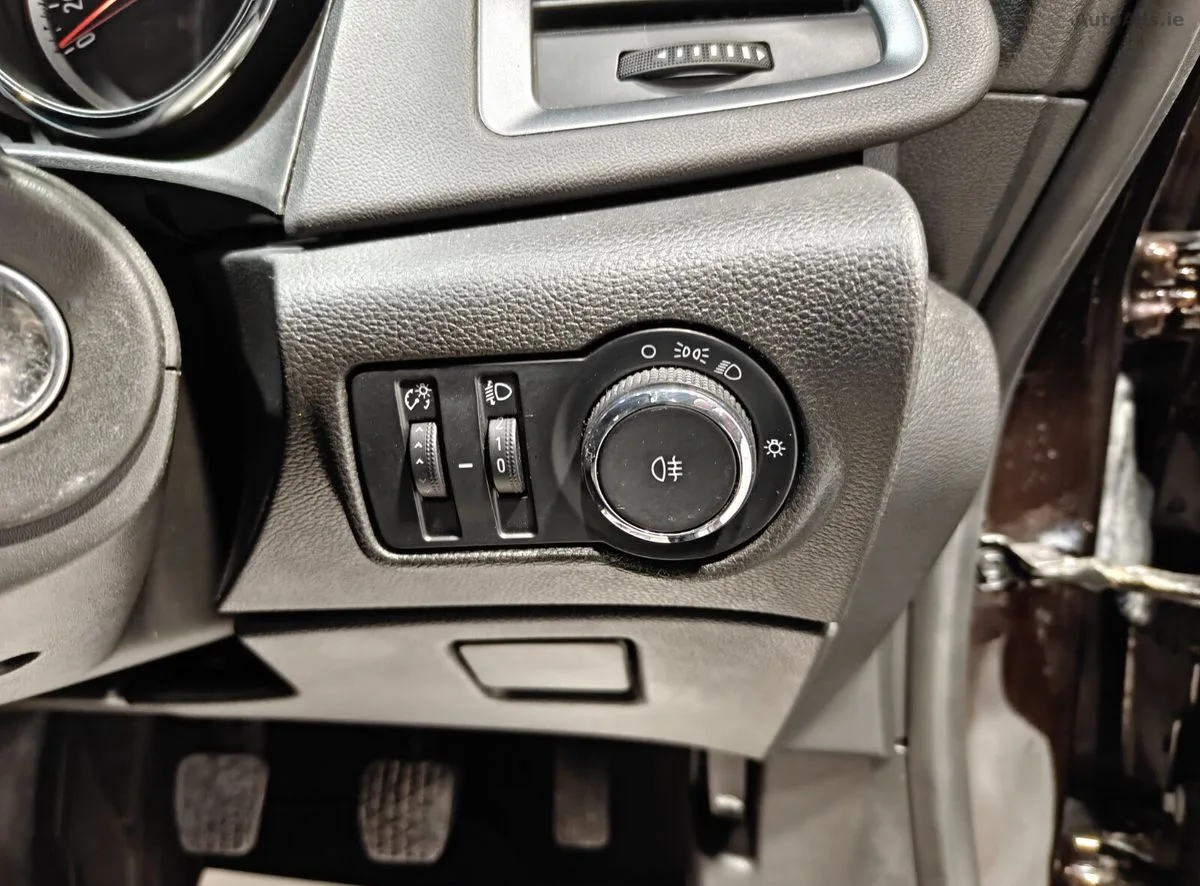 2014 Opel Astra – photo 16