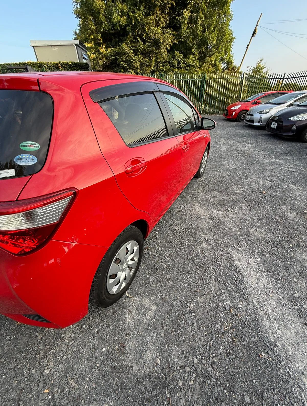 2017 Toyota Vitz – photo 4
