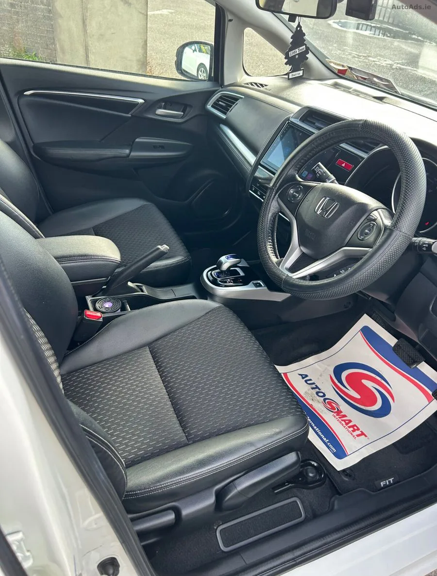 2017 Honda Fit – photo 8