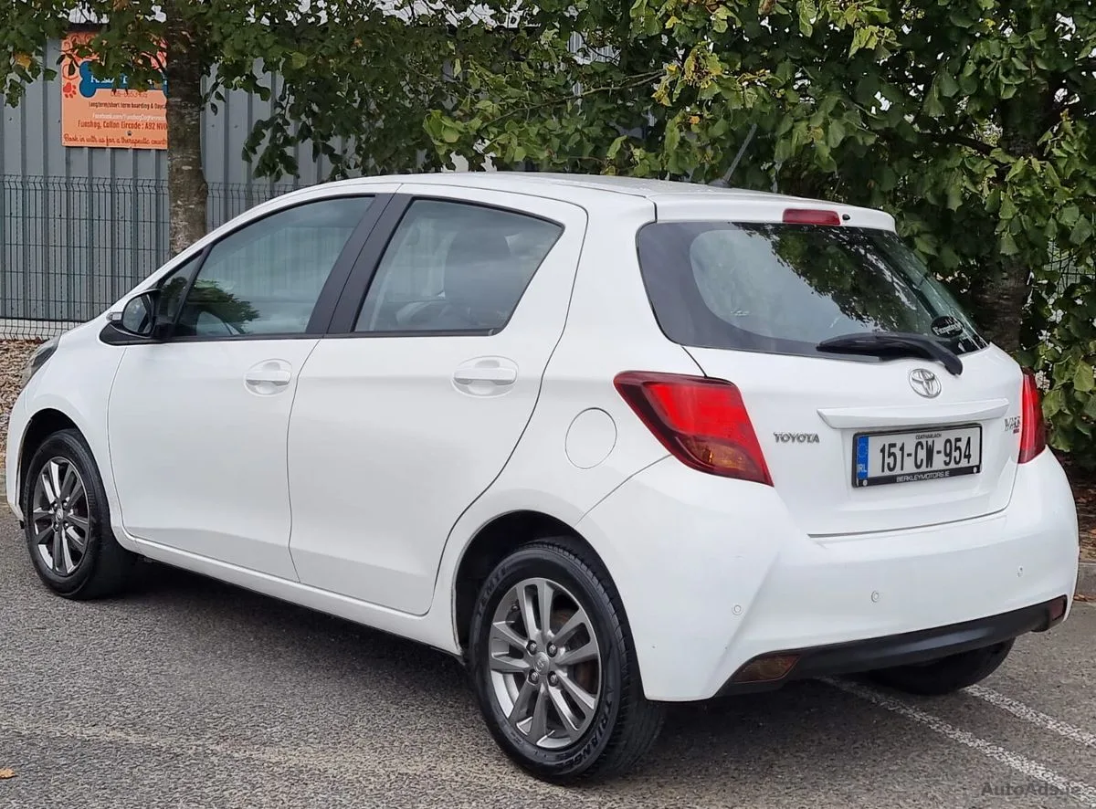 2015 Toyota Yaris – photo 10