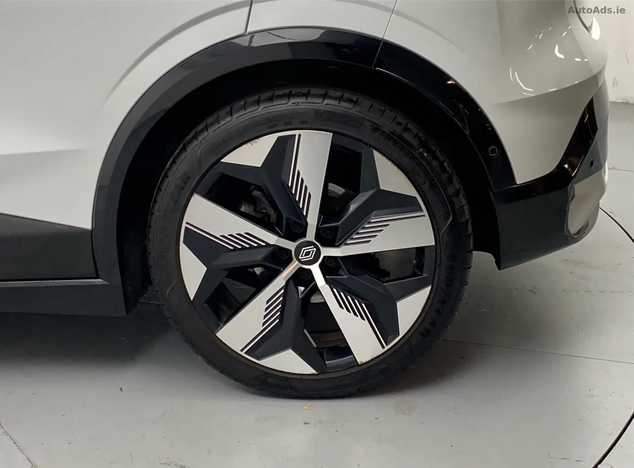 2023 Renault Megane E-Tech – photo 8