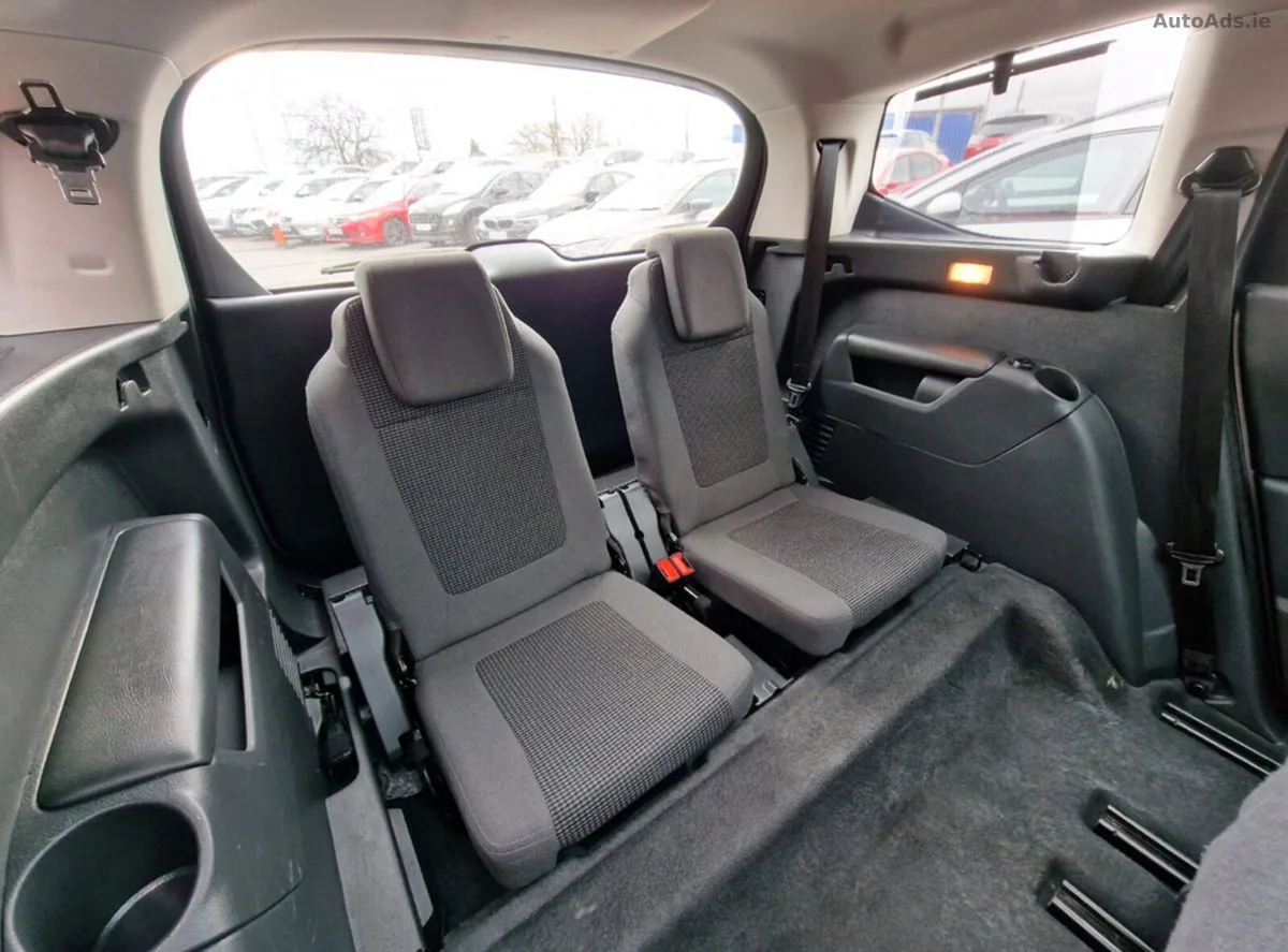 2016 Peugeot 5008 – photo 11