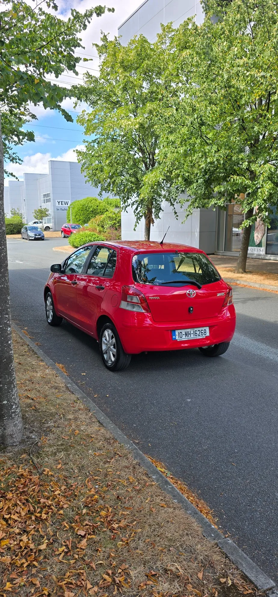 2010 Toyota Yaris – photo 2