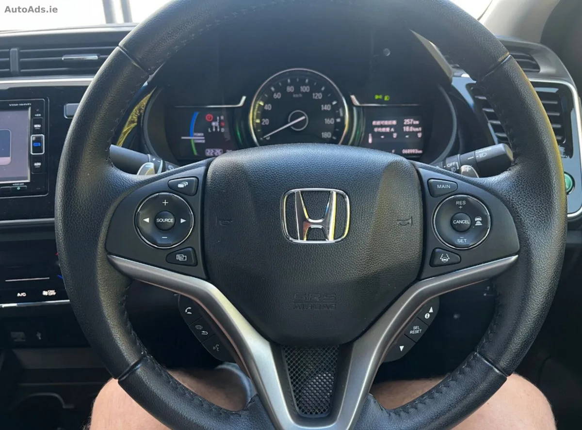 2018 Honda Grace – photo 18