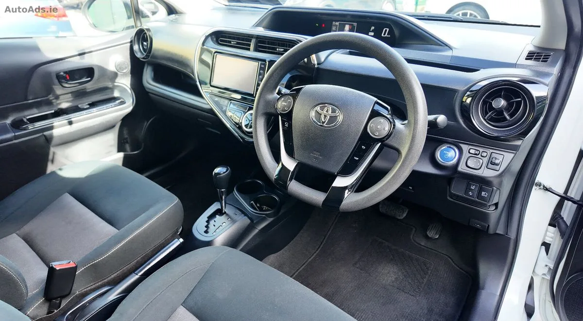 2020 Toyota Aqua – photo 13