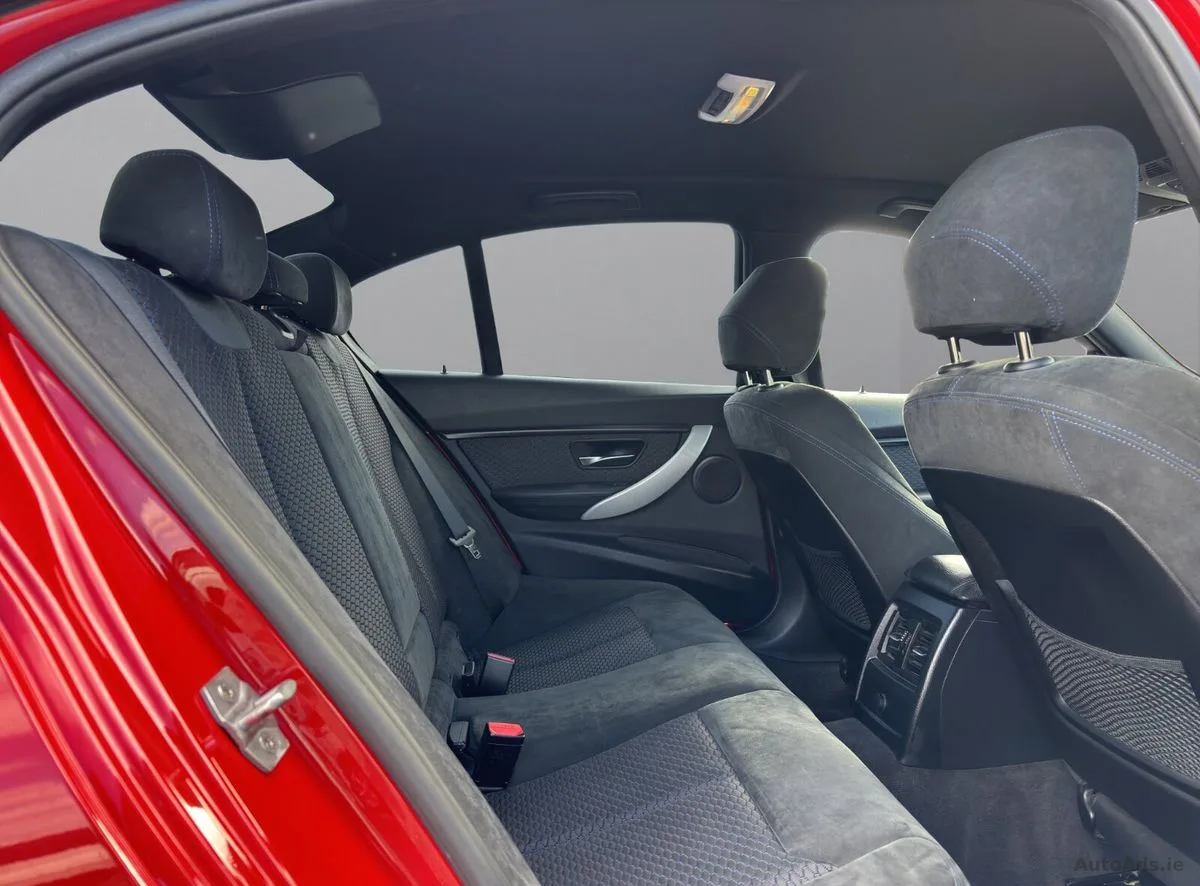 2015 BMW 3-Series – photo 11