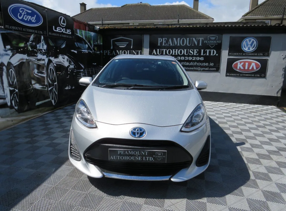 2020 Toyota Aqua – photo 3