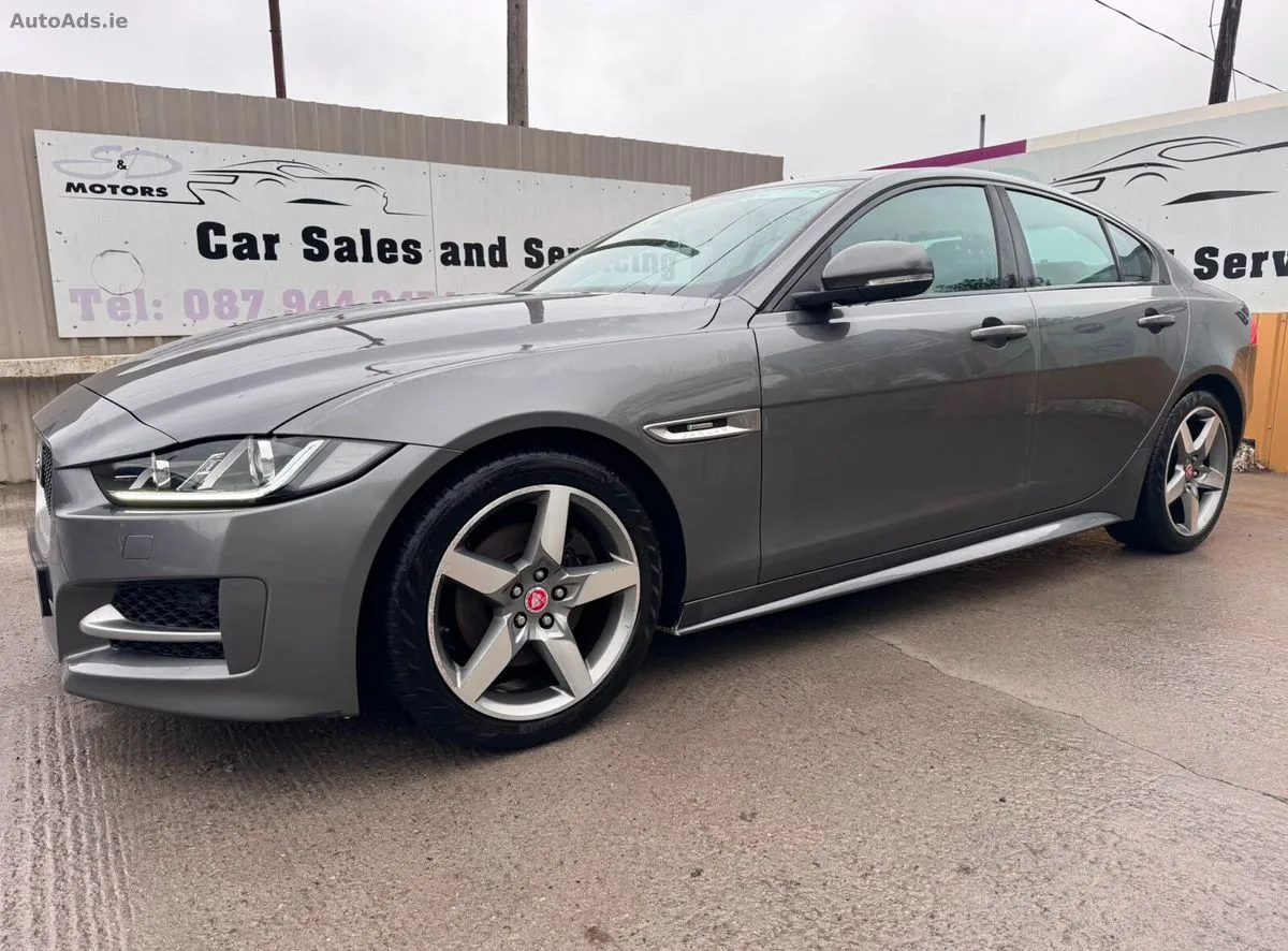 2017 Jaguar XE