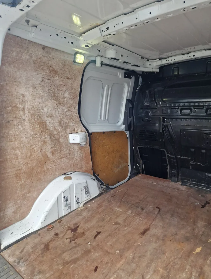 2014 Ford Transit – photo 12