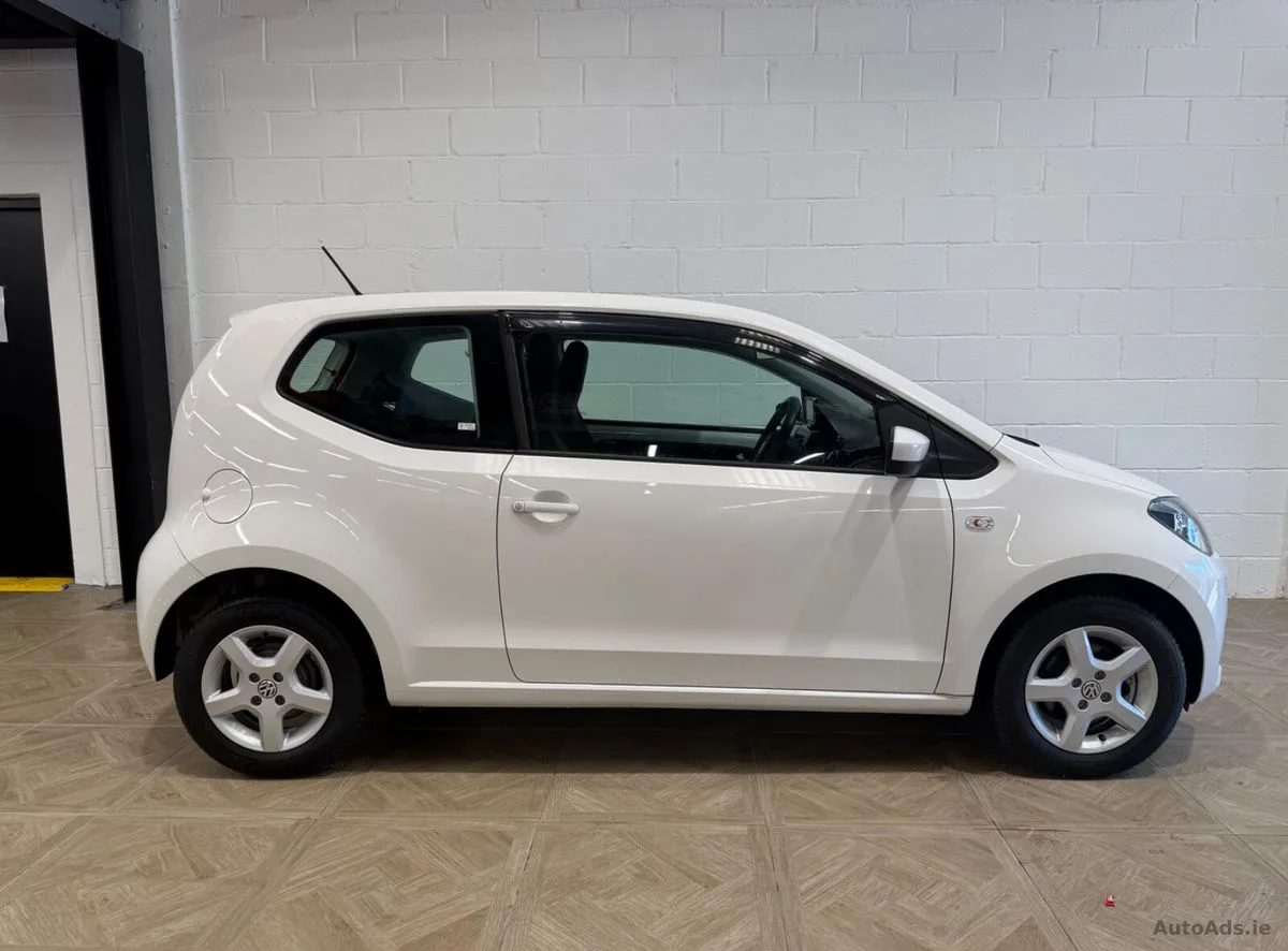 2014 Volkswagen up! – photo 2