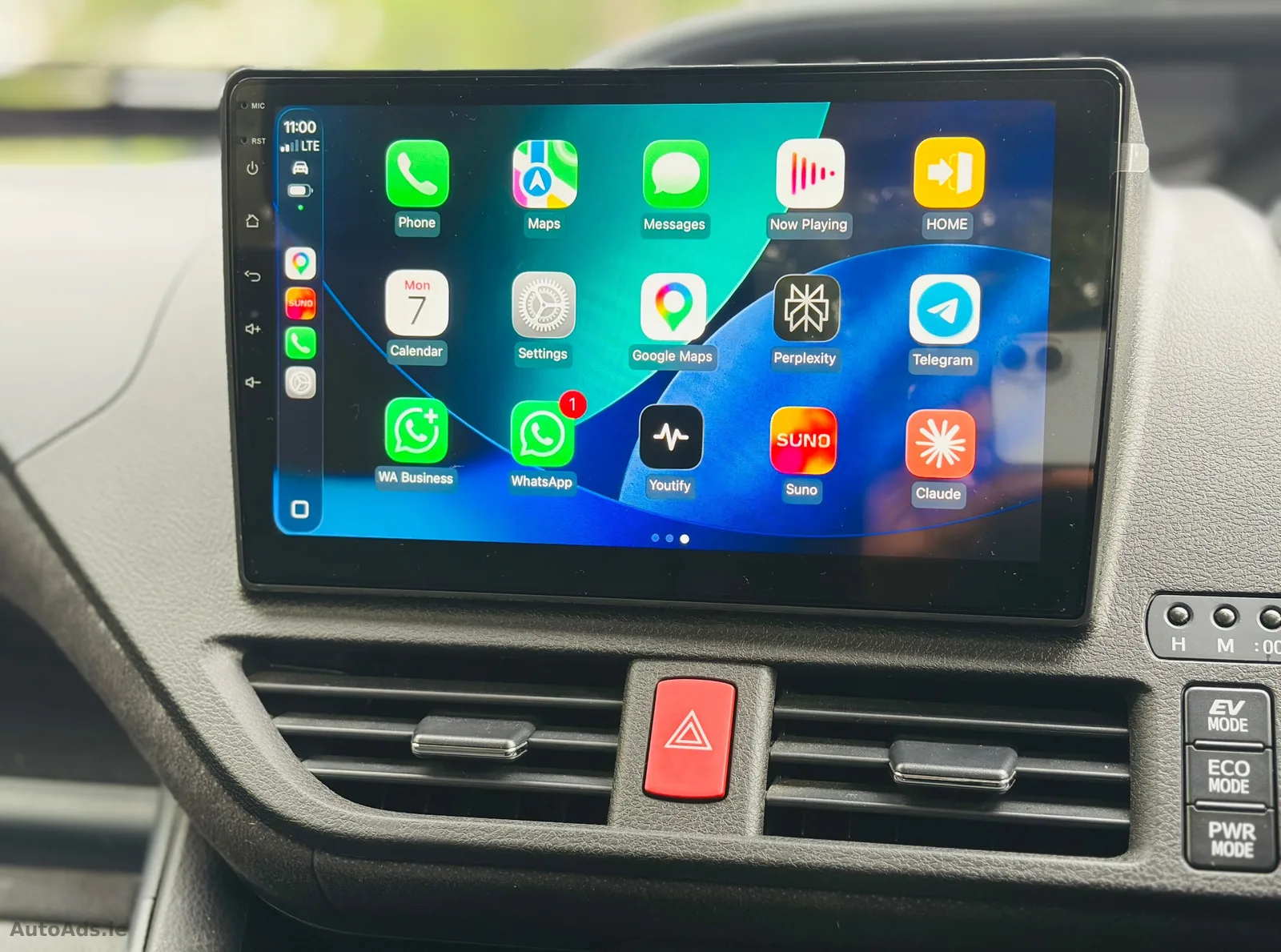 2015 Toyota Voxy – photo 11