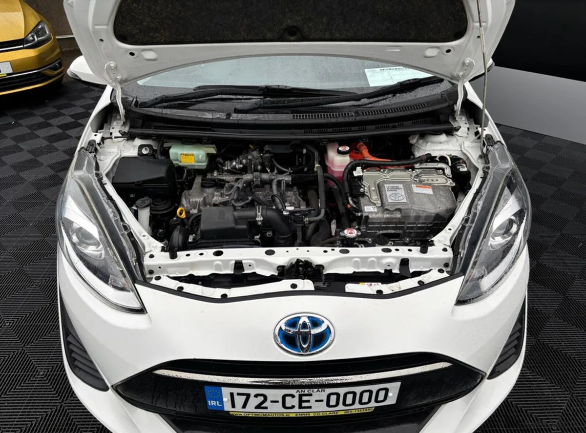 2017 Toyota Aqua – photo 6