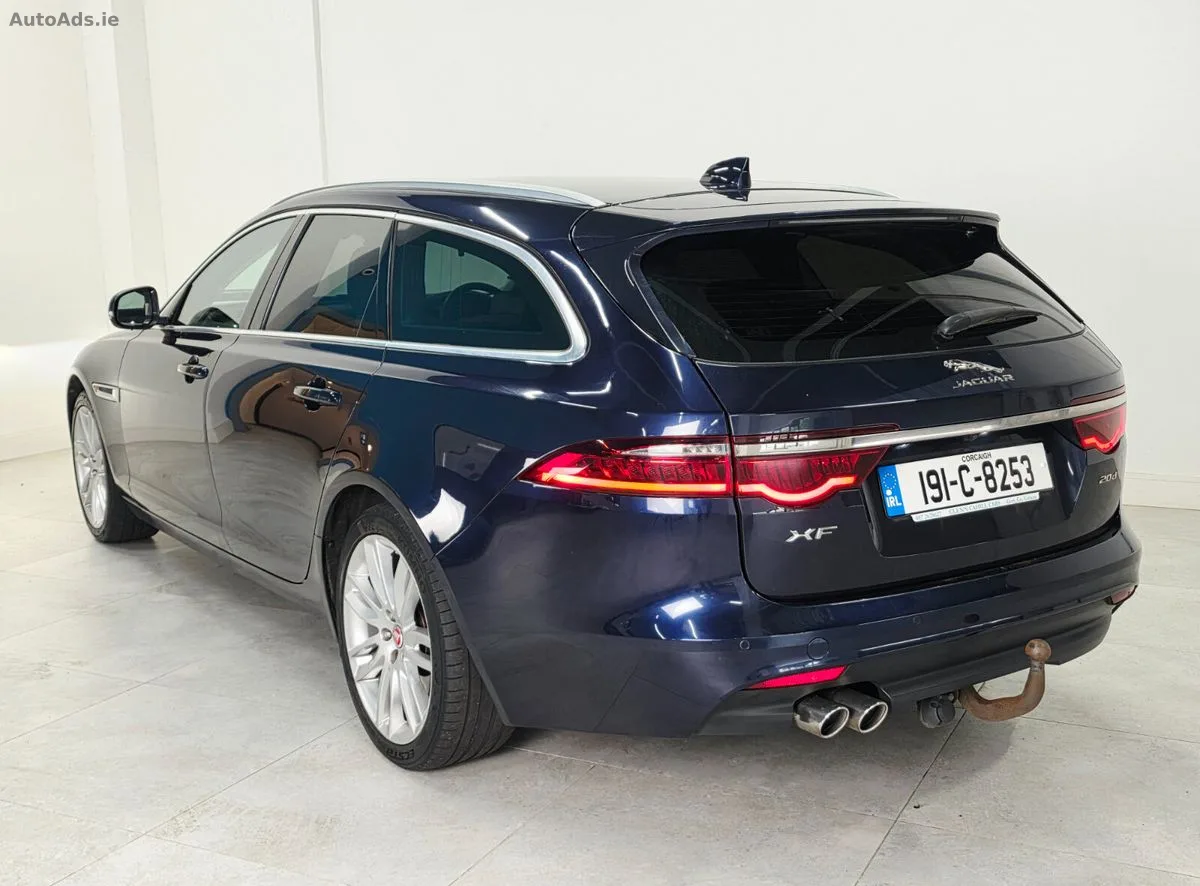 2019 Jaguar XF – photo 14