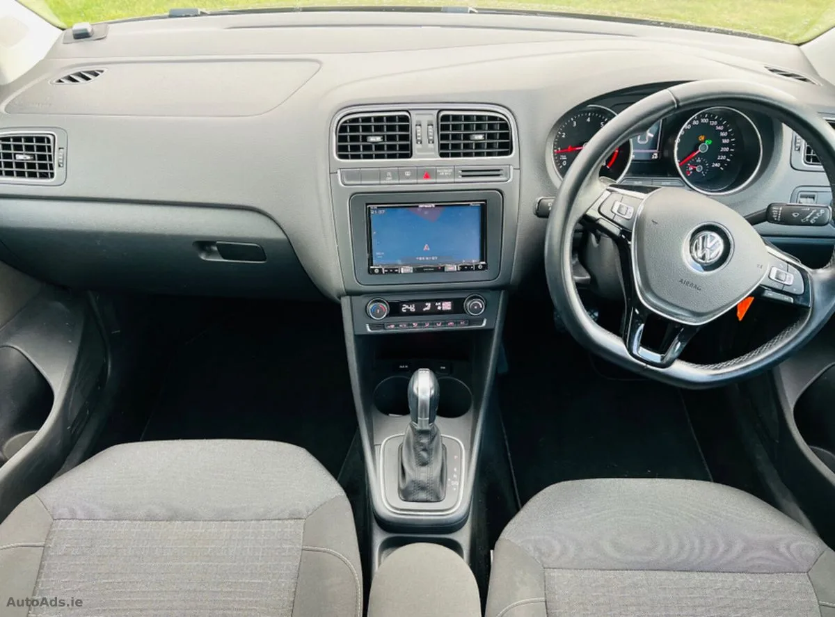 2015 Volkswagen Polo – photo 18