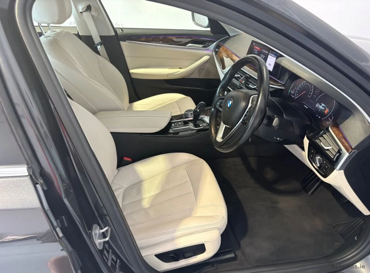 2019 BMW 5-Series – photo 14