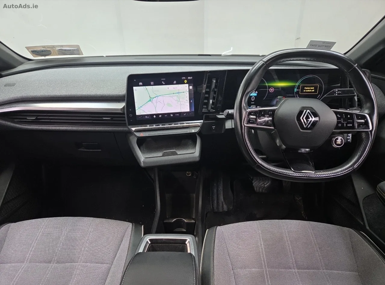 2023 Renault Megane E-Tech – photo 2