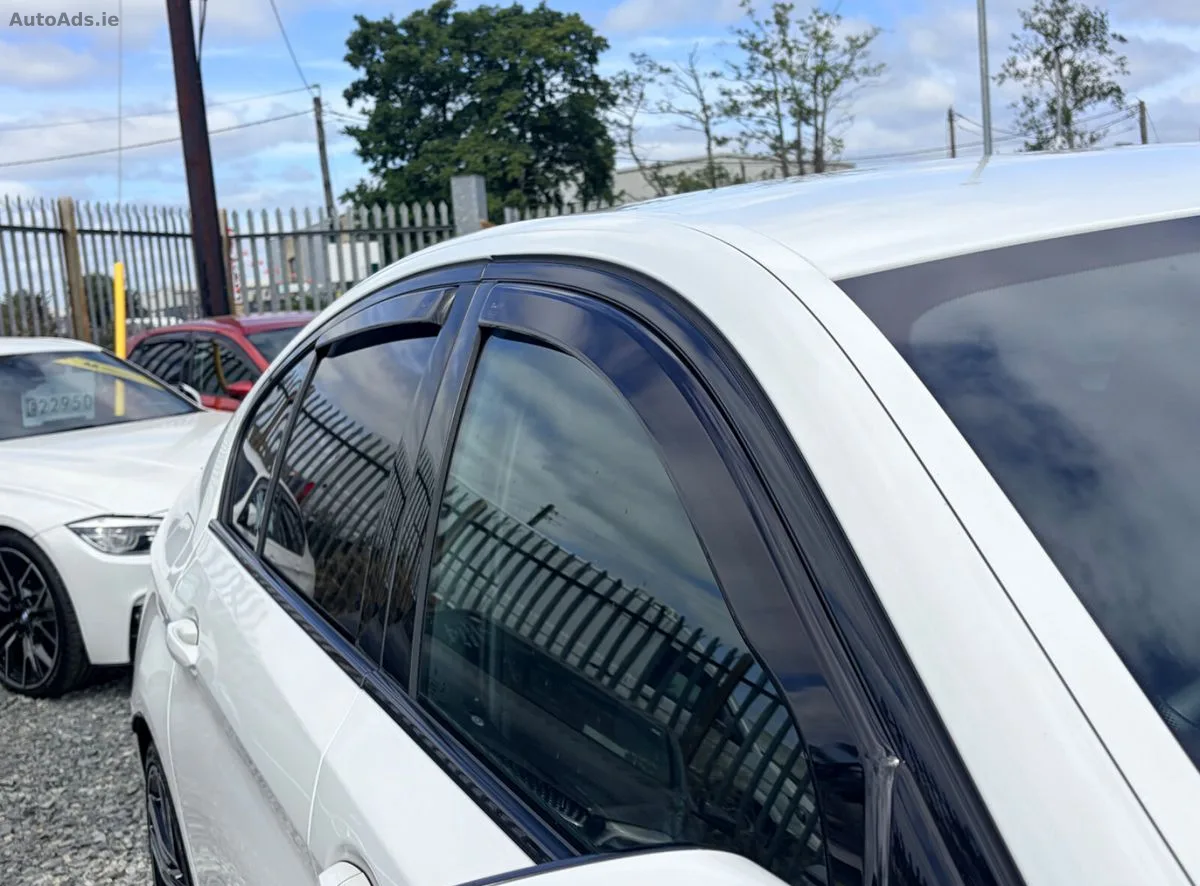 2019 BMW 5-Series – photo 12