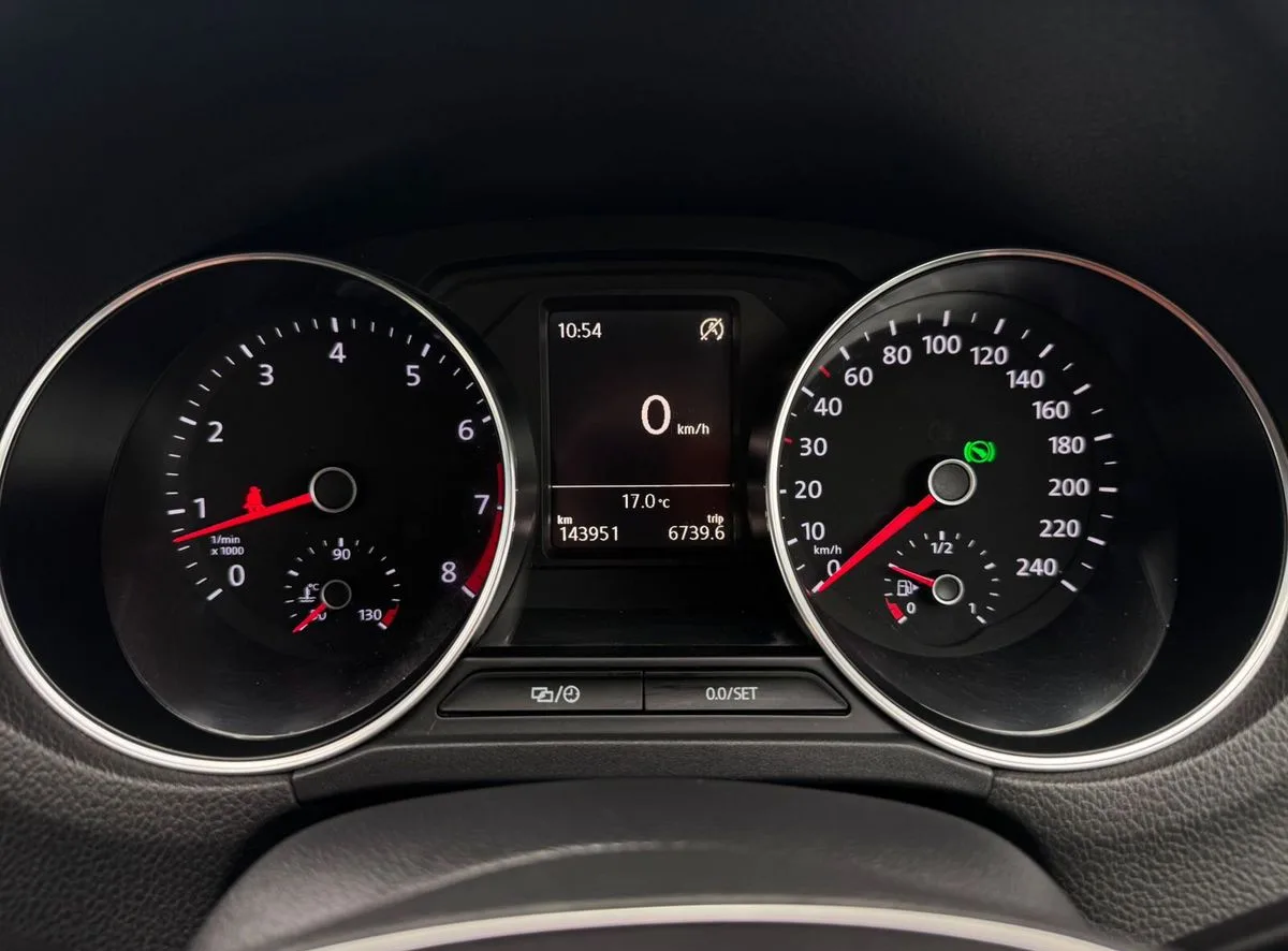 2015 Volkswagen Polo – photo 18