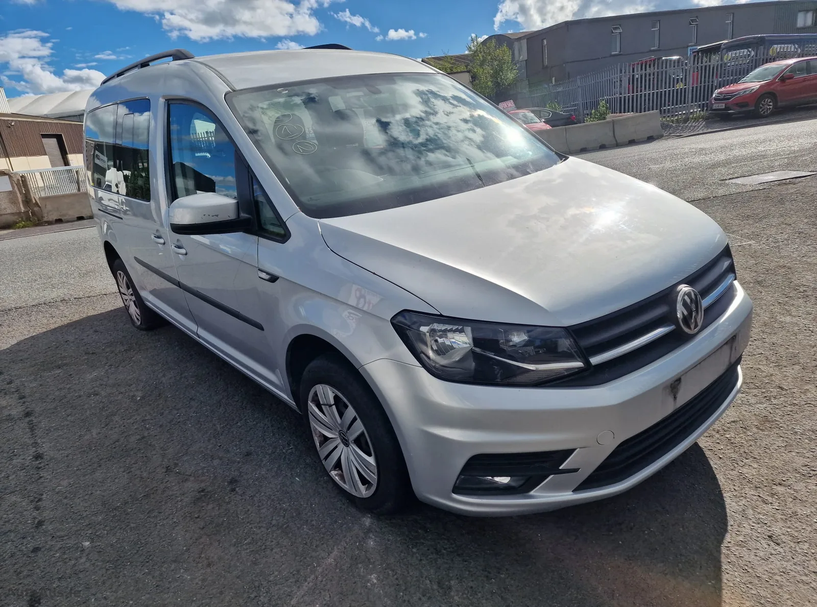16 VW CADDY MAXI 2.0 TDI (DFS) FOR BREAKING