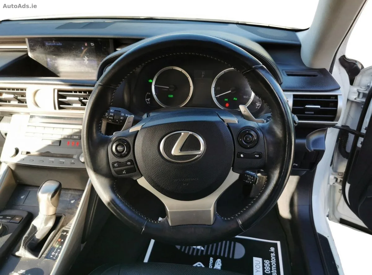 2015 Lexus IS – photo 14