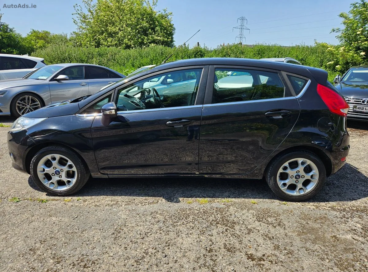 2012 Ford Fiesta – photo 9