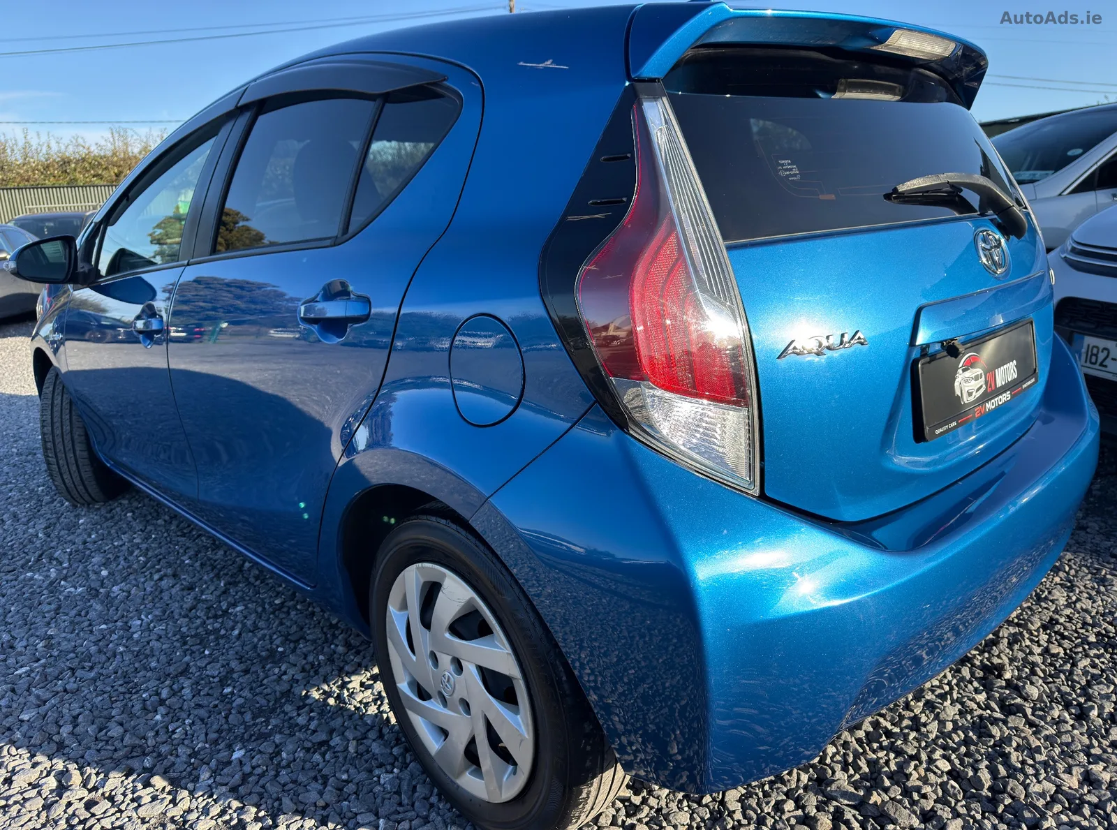 2015 Toyota Aqua – photo 4