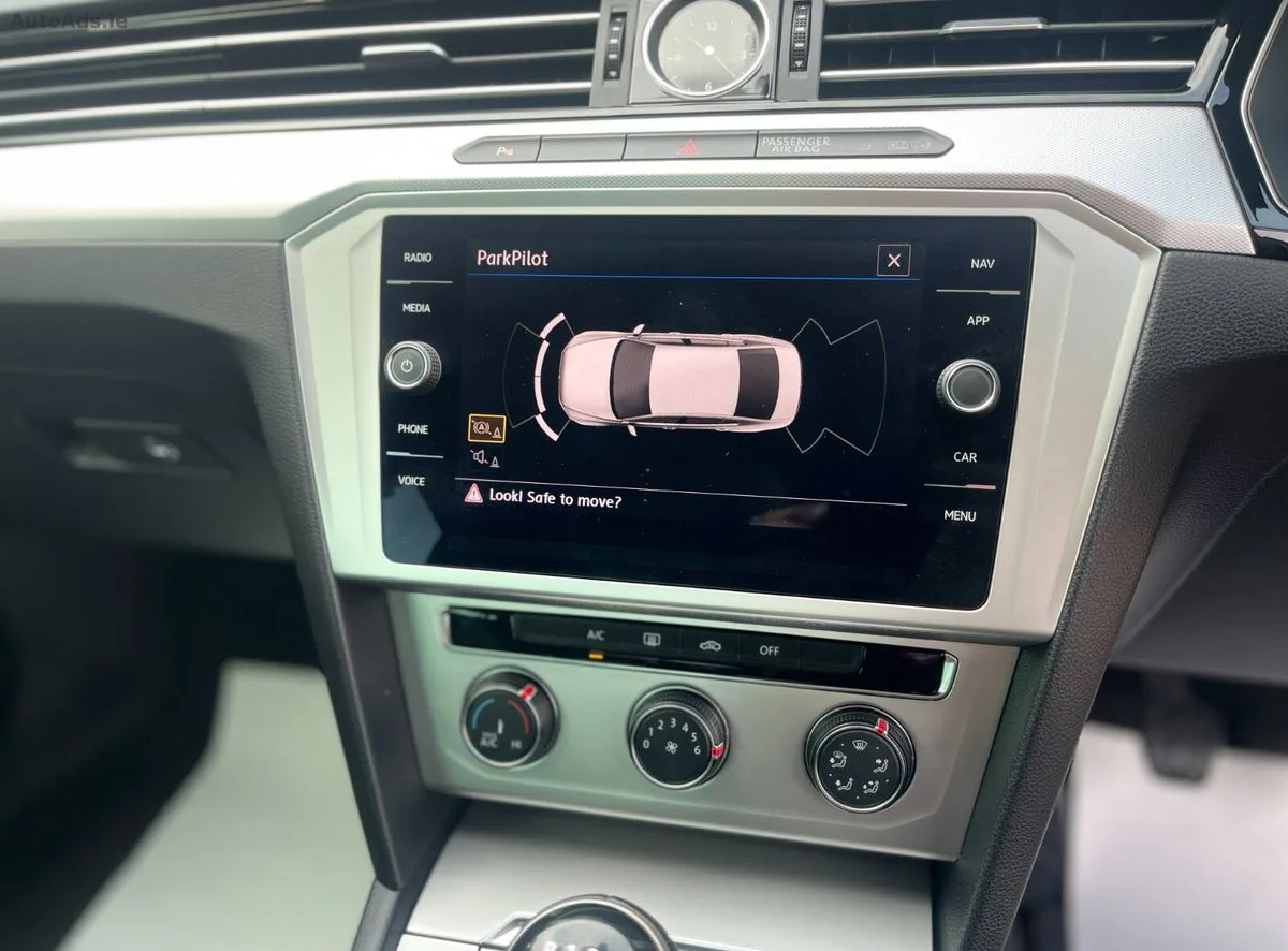 2018 Volkswagen Passat – photo 10