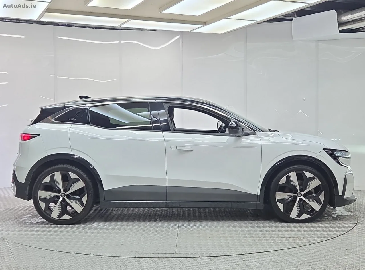 2023 Renault Megane E-Tech – photo 5
