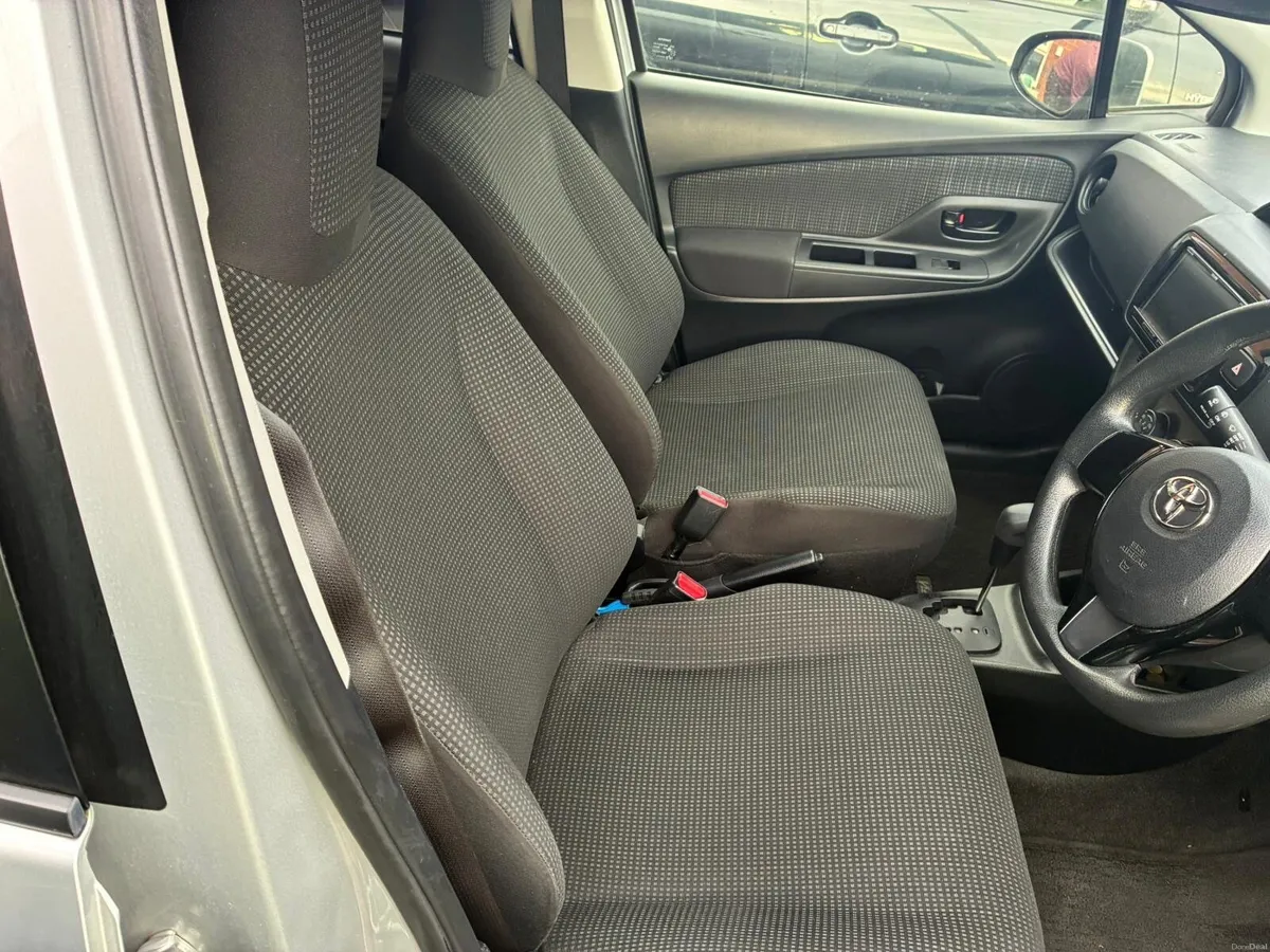 2019 Toyota Vitz – photo 7