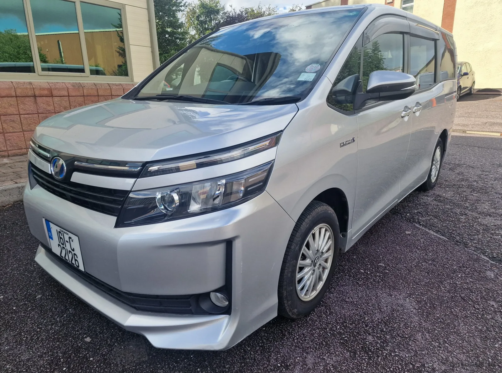 2016 Toyota Voxy – photo 5