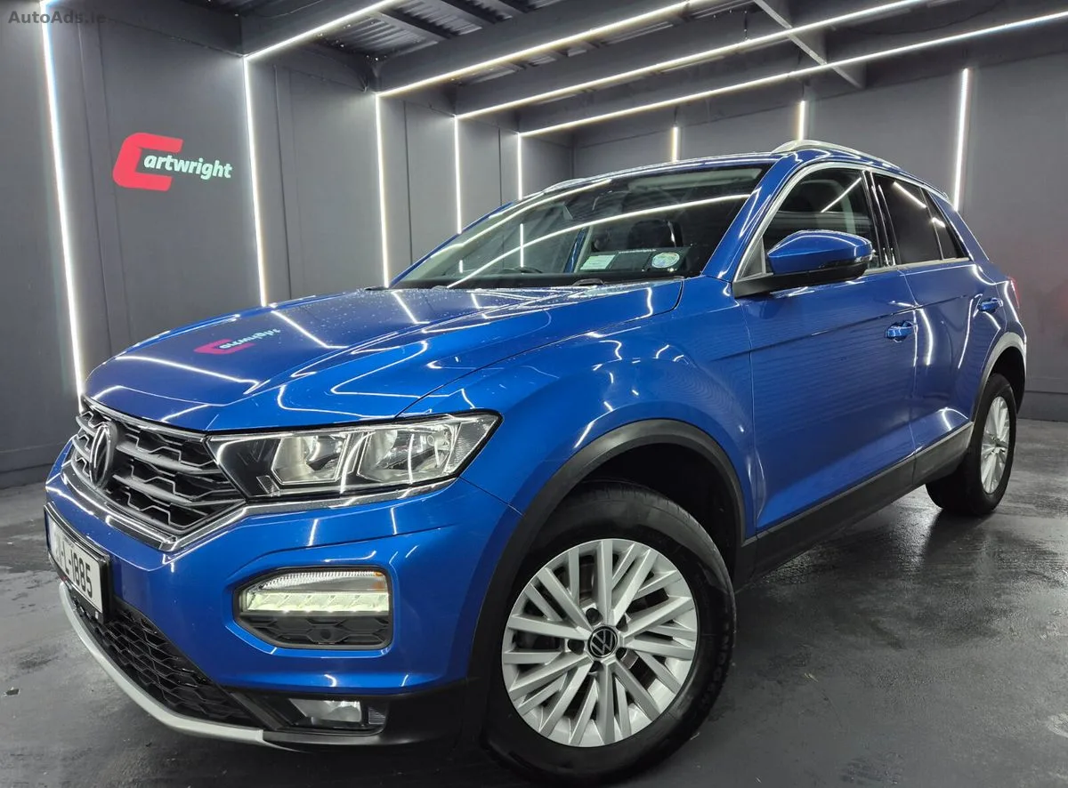2021 Volkswagen T-Roc – photo 1