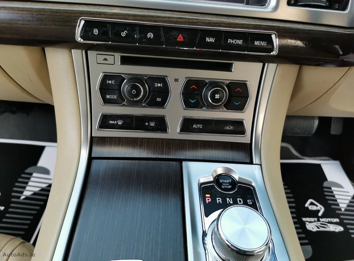 2011 Jaguar XF – photo 15