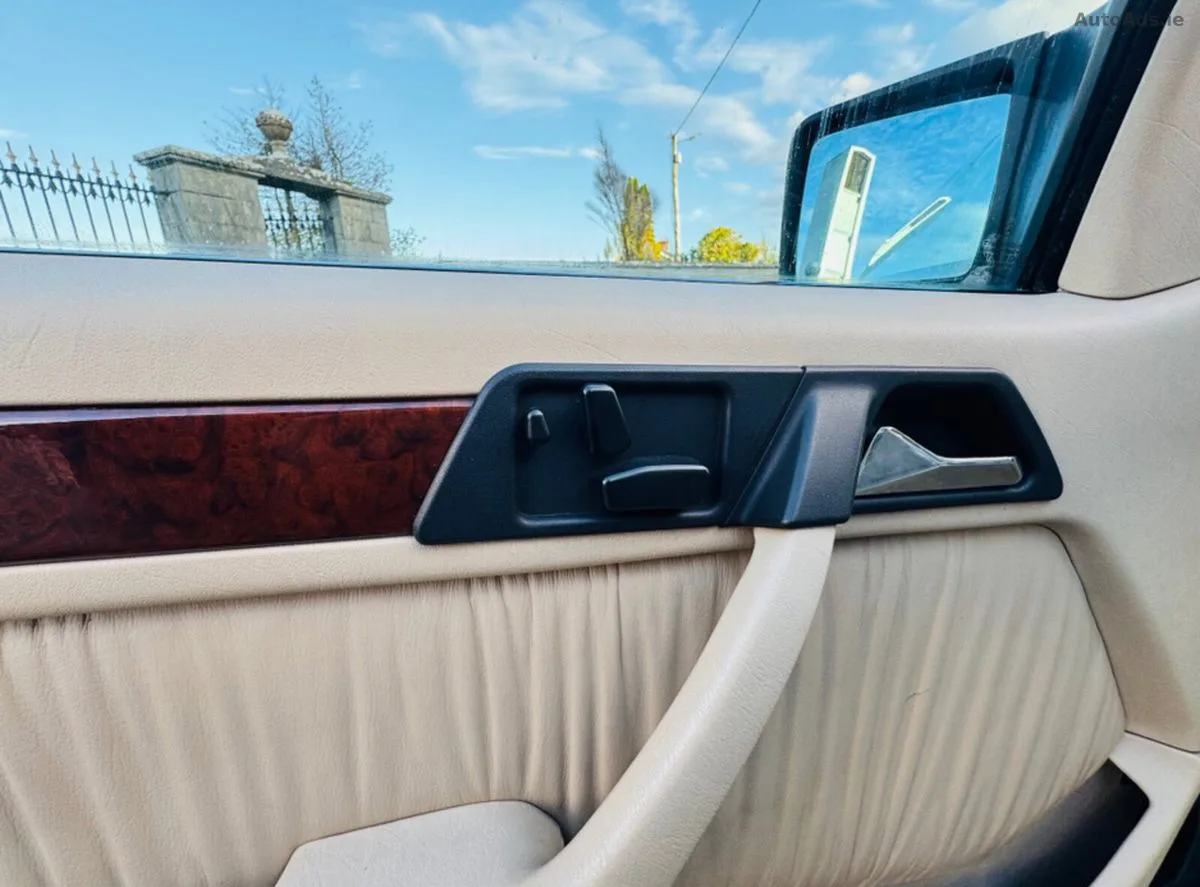 1995 Mercedes-Benz E-Class – photo 11