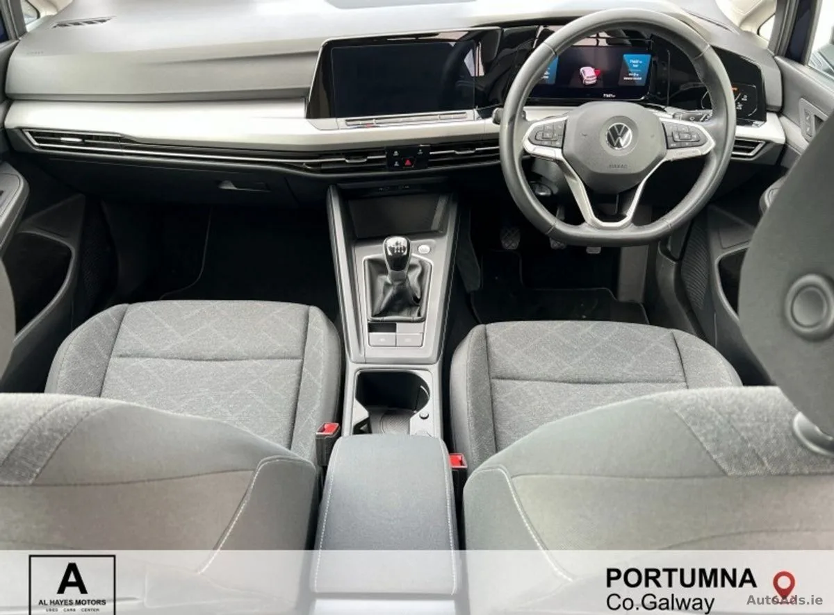 2022 Volkswagen Golf – photo 2