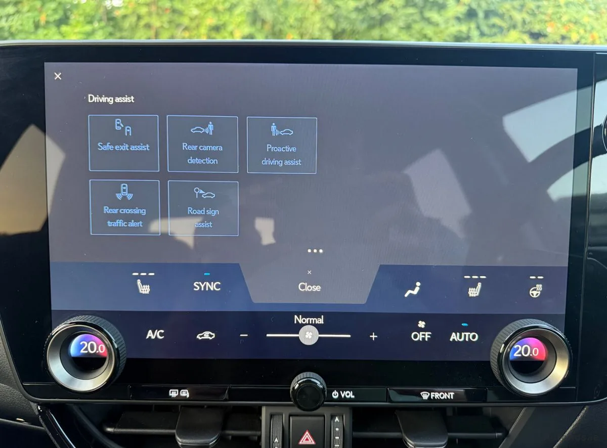 2025 Lexus NX 450h+ – photo 17